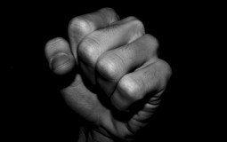 Fistfight 1v1 gay people