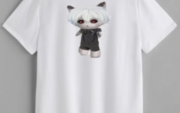 :>