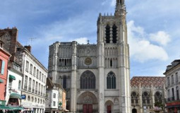 Sens 89100 ST Etienne